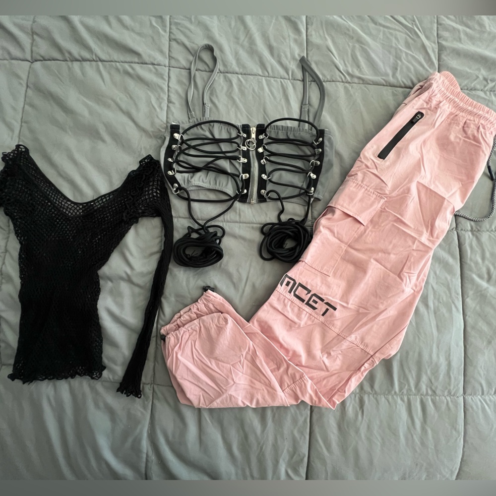 Rave Wonderland flash reflective 3 piece mix and match. Fits Small-Medium-Large